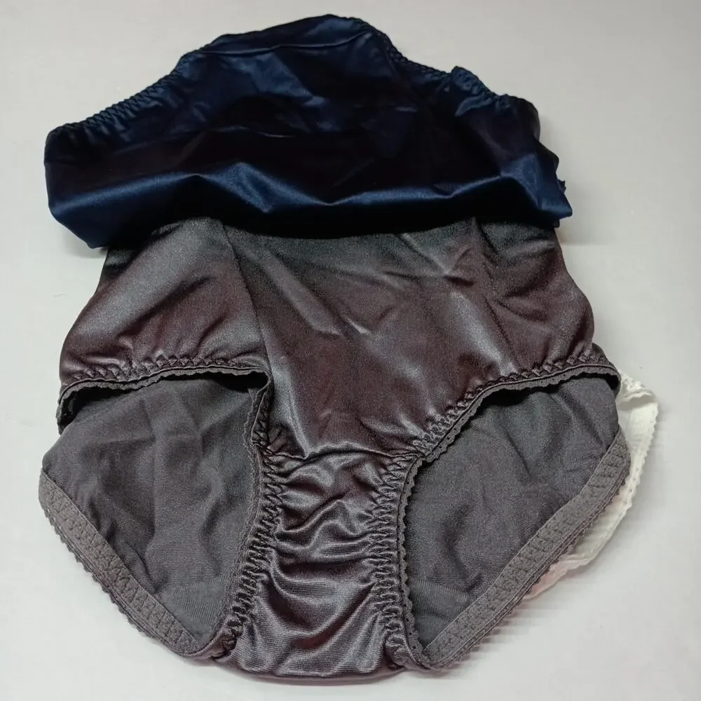 Vanity Fair Radiant Collection Light Control Undershapers 3 Pack Briefs S/5 - Picture 3 of 5